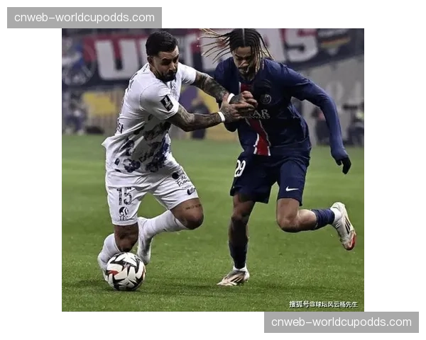 即时：图卢兹球员达林加罚失点球，错失反超良机