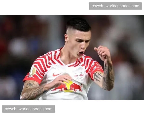 转会传闻：曼联、阿森纳均派出球探考察毕尔巴鄂竞技中卫帕雷德斯